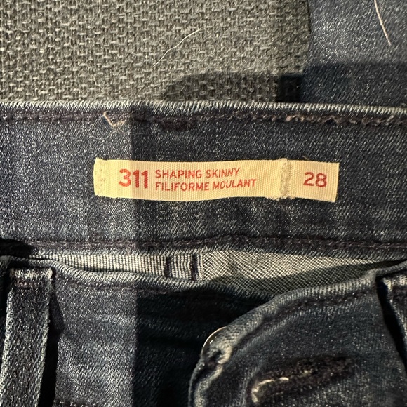 Levi’s 311 Shaping Skinny - Picture 6 of 6